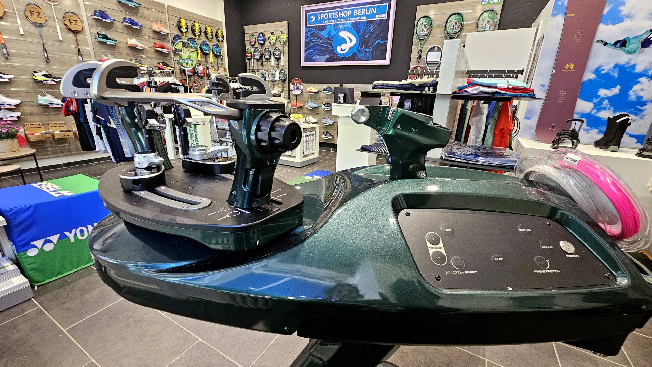 Sportshop Berlin Besaitungsservice